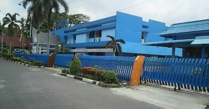 Gedung PDAM Tirtauli di Jalan Porsea nomor 2, Kota Pematangsiantar. (isiantar/nda).
