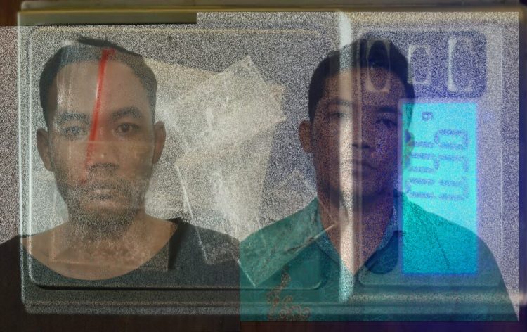 Kedua tersangka dan barang bukti yang ditemukan.