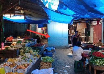 Satu unit bangunan kios baru tampak berdiri di perempatan koridor di dalam Pasar Dwikora. (isiantar/nda).