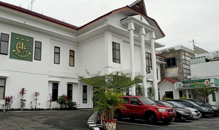 Gedung Kejaksaan Negeri Pematangsiantar. (isiantar/nda).