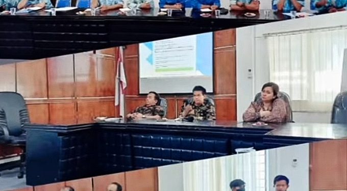 Rapat kerja penyusunan SOP sistem pembayaran Sambungan Baru secara online Perumda Tirtauli, Rabu (22/12/2021).