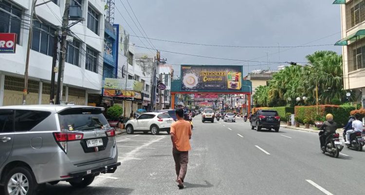 Jalan Sutomo