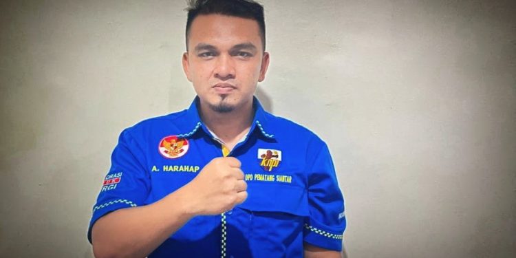 Arif Harahap.