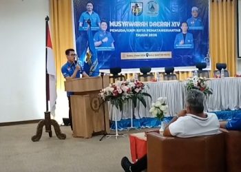 Sekretaris DPD KNPI Sumut, Muhammad Tarmizi, tengah menyampaikan kata sambutan pada pembukaan Musda ke-14 DPD KNPI Kota Pematangsiantar, Sabtu (9/5/2026).