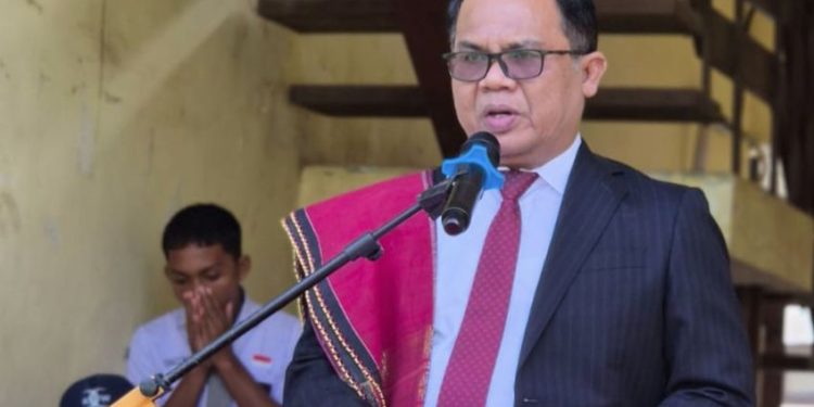 Rektor Universitas HKBP Nommensen Pematangsiantar, Dr. Muktar B. Panjaitan, M.Pd.